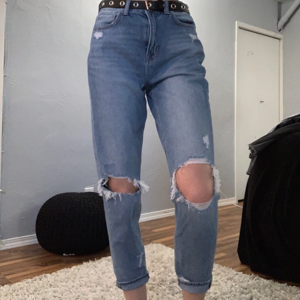 Distressed Boyfriend Jeans